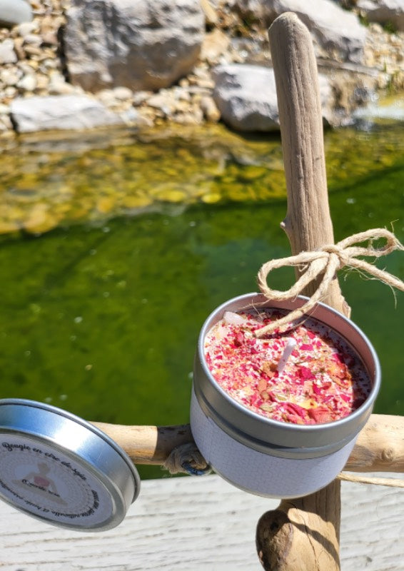 Bougie en cire de soja et Quartz rose - Amour et paix intérieure